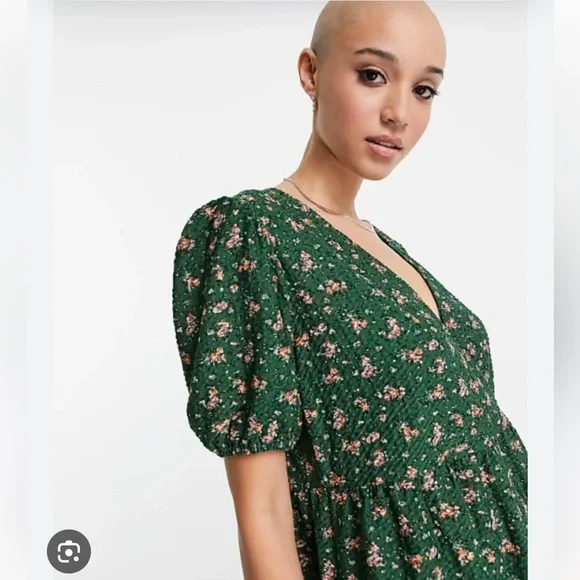 ASOS Design Curve Textured Faux Wrap Mini Dress With Peplum - Picture 3 of 14